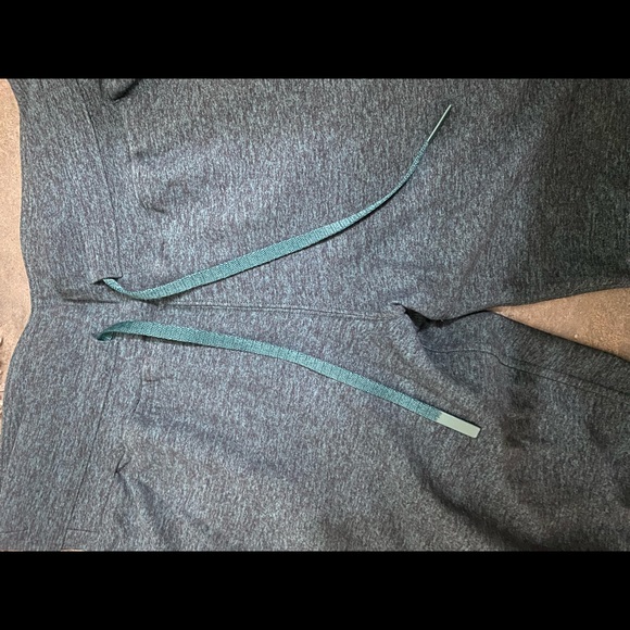 Lululemon Joggers - Picture 6 of 7